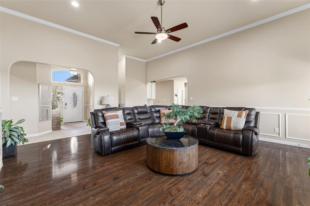 1357 Lake Grove Lane