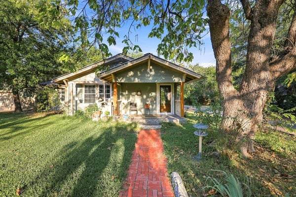 1706 MORSE ST, COMMERCE, TX 75428 - Image bbadafe2103bafe4b4c04ff7ae4a39cc/4146366610