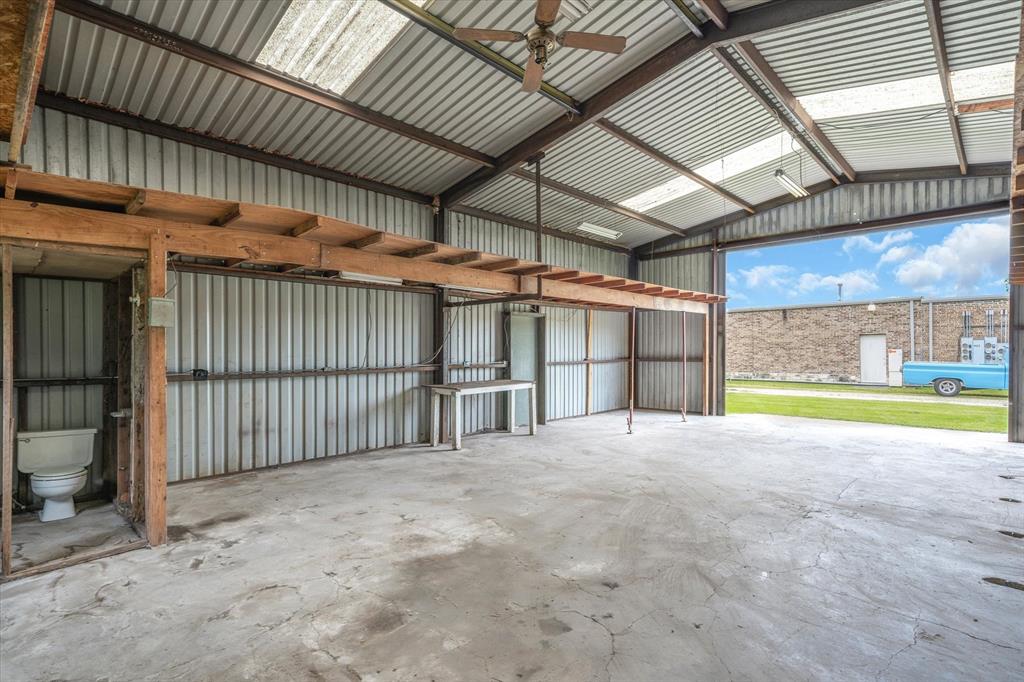 Mccasland - Commercial Sale