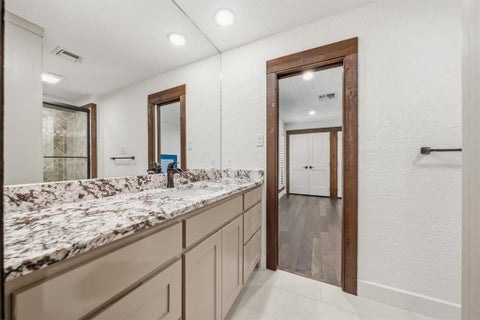 Tiny photo for 214 Oak Creek Circle, McGregor, TX 76657 (MLS # 21338289)