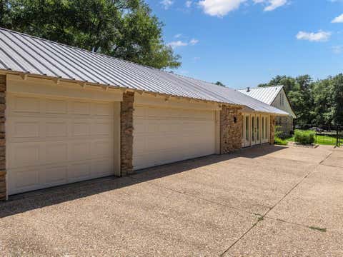 Tiny photo for 214 Oak Creek Circle, McGregor, TX 76657 (MLS # 21338289)