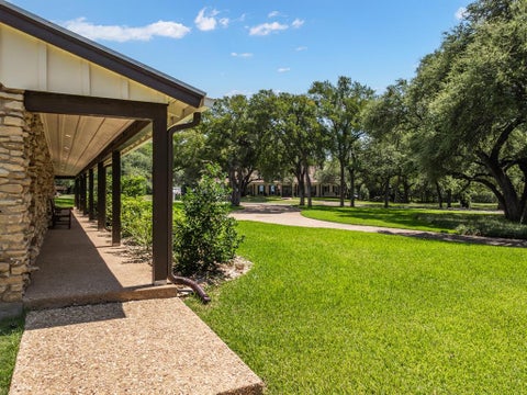 Tiny photo for 214 Oak Creek Circle, McGregor, TX 76657 (MLS # 21338289)