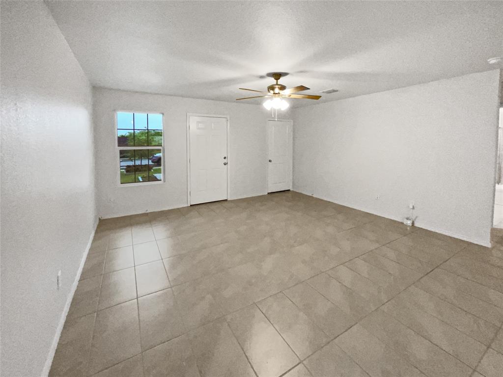 Trinity Xing Ph 6a - Residential Lease