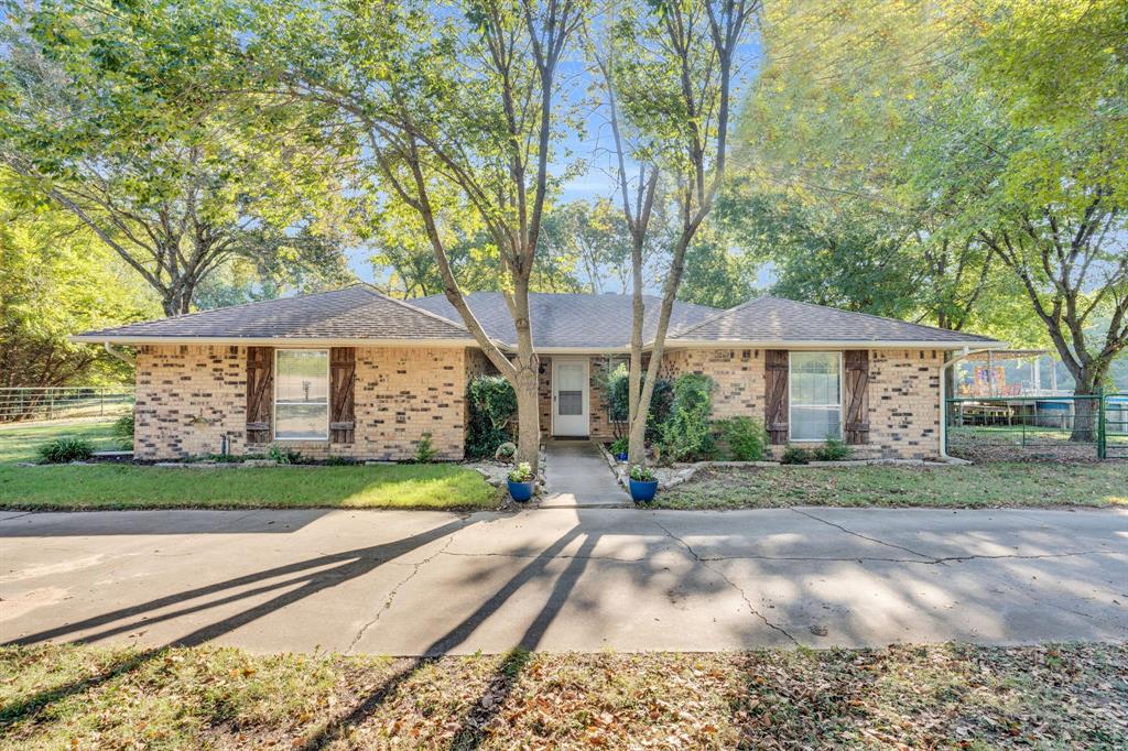 111 Oak Creek Lane