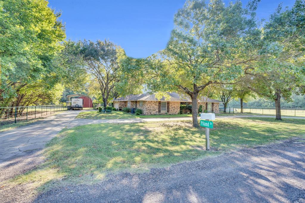111 Oak Creek Lane