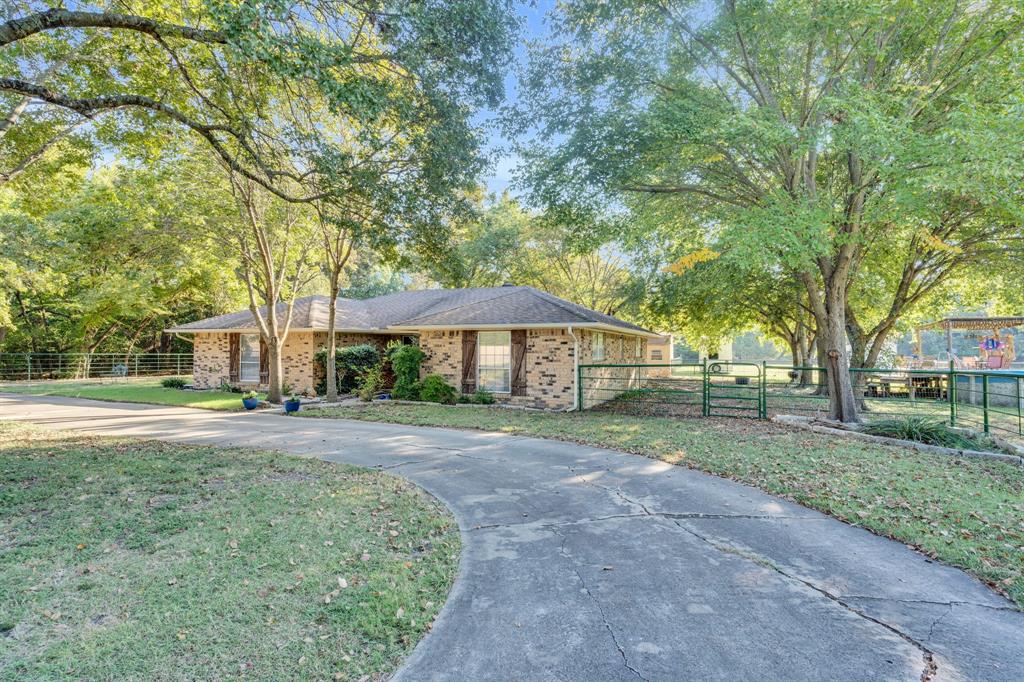 111 Oak Creek Lane
