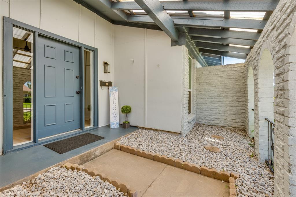 2023 Brentwood Lane