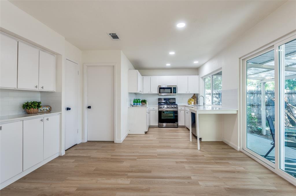 2023 Brentwood Lane