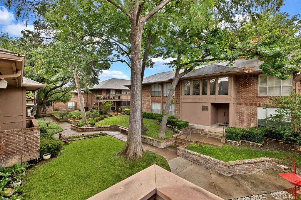 Hollows North Condo - Residential