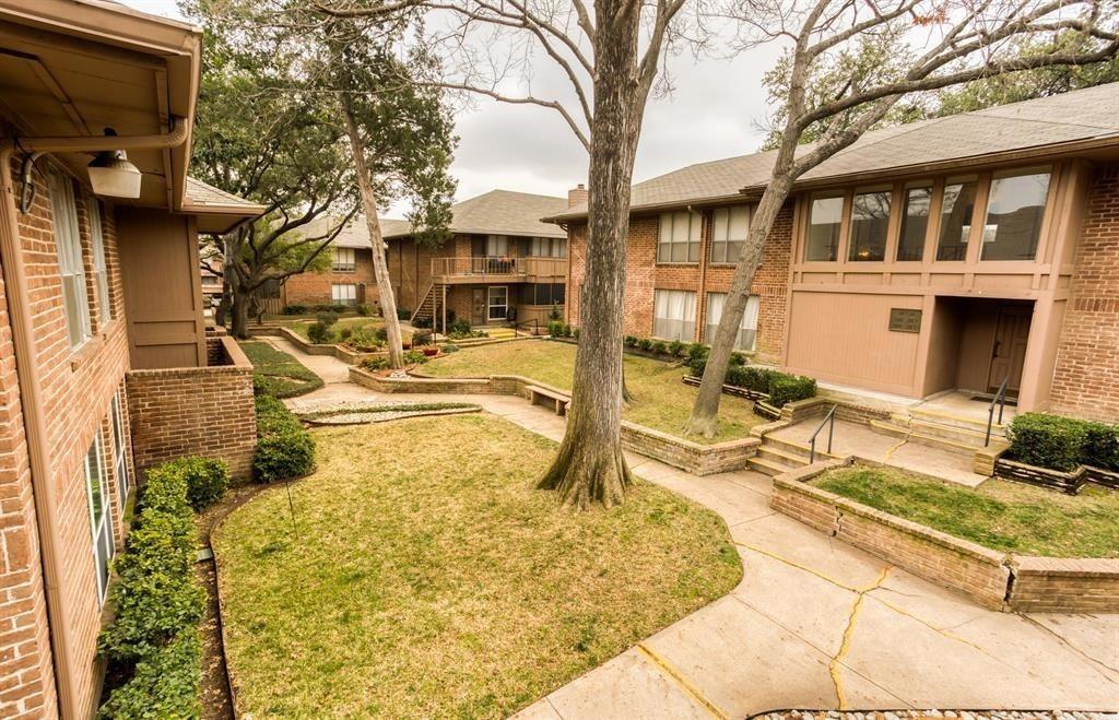 Hollows North Condo - Residential