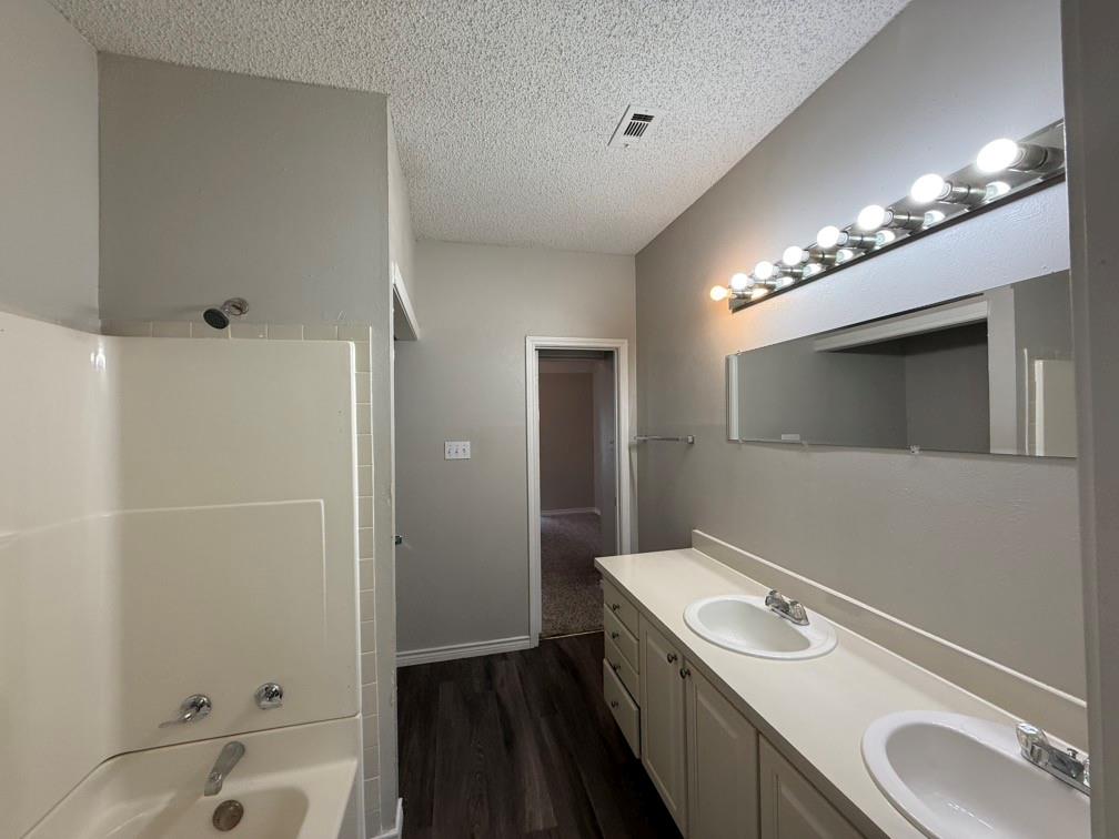 Ennis-Dvv - Residential