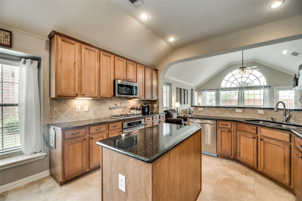 7044 Bethlehem Drive