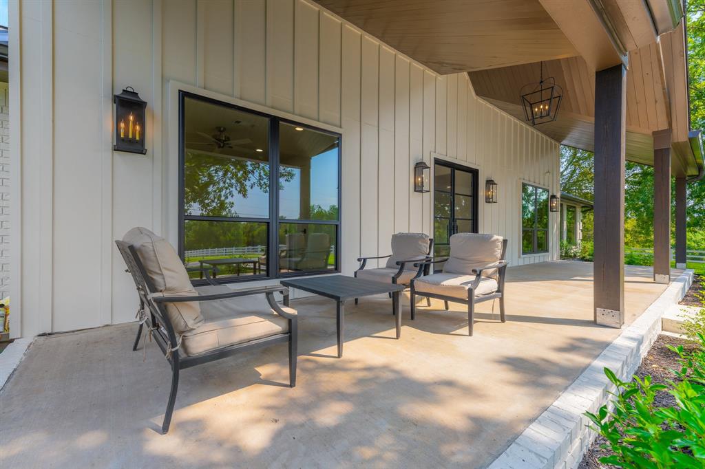 1040 Brush Creek Road