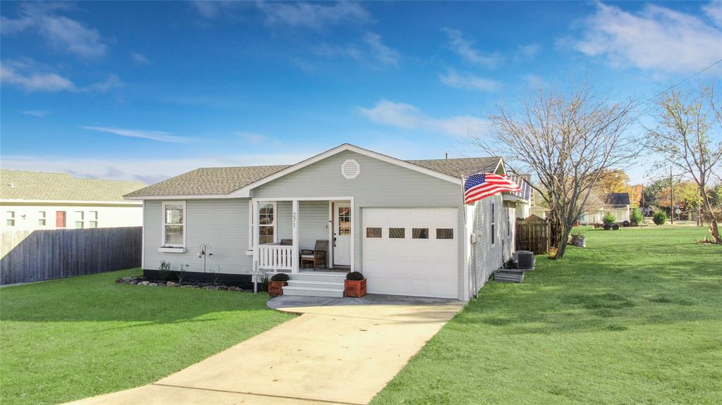 271 E Houston Street