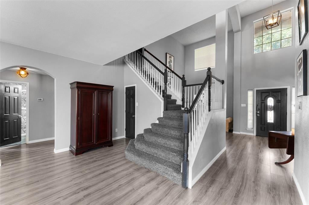 604 Mulberry Lane