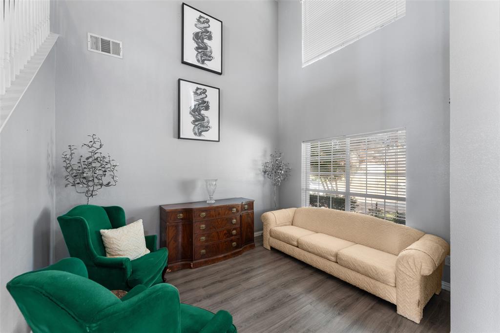 604 Mulberry Lane