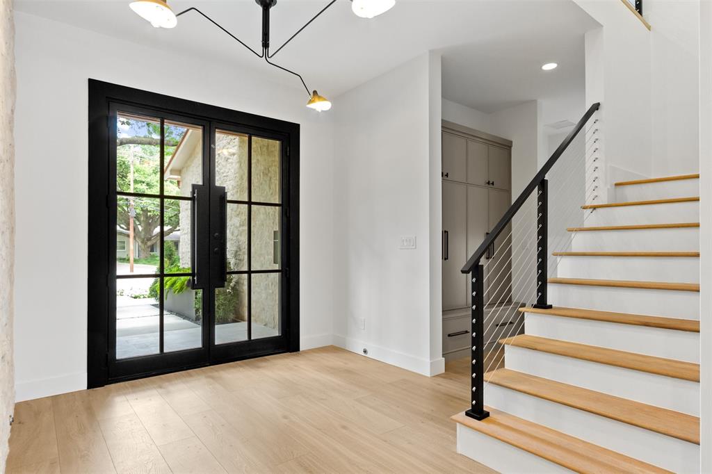 6446 Lange Circle