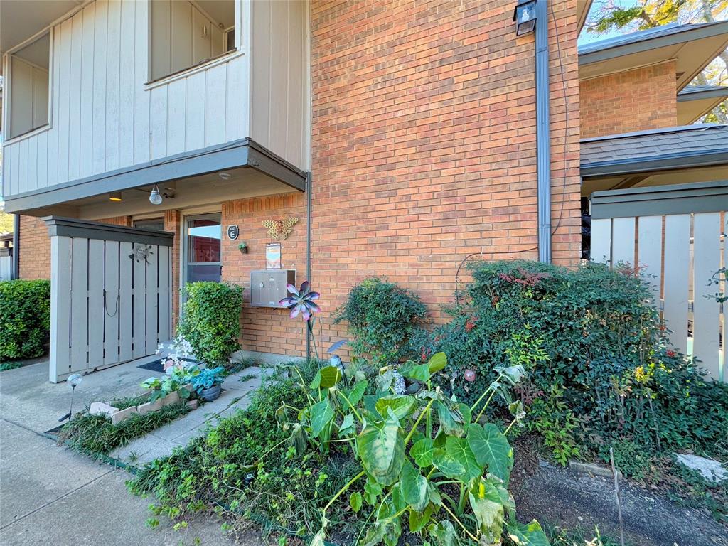 Tara Place Condo - Residential