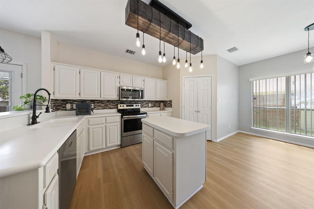 4216 Mulberry Drive