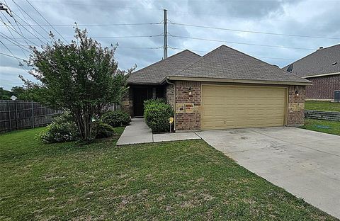 Photo of 101 Hummingbird Drive, Weatherford, TX 76088 (MLS # 21228797)