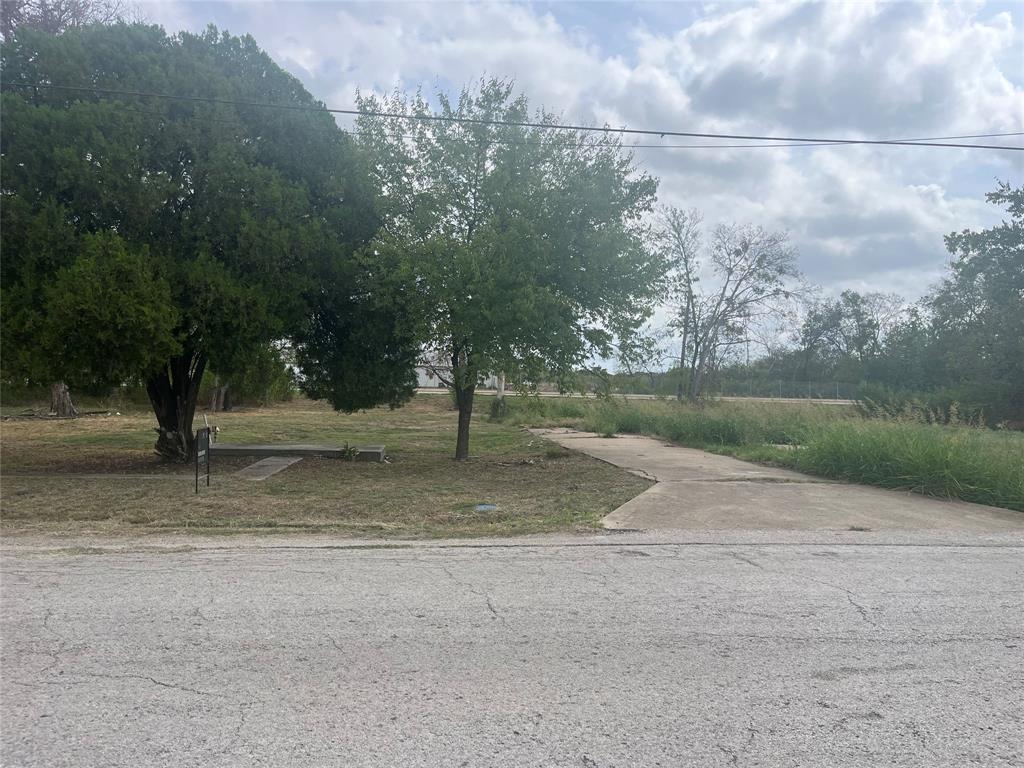 Moore & Nash - Commercial Sale