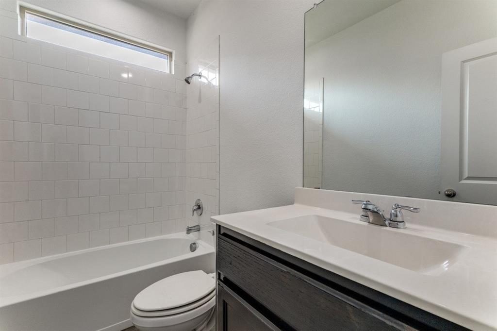 CHAPEL CREEK - Residential Lease