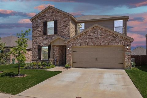 Photo of 1945 Huisache Street, Royse City, TX 75189 (MLS # 20989968)