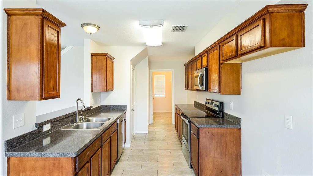 Fossil Rdg Add - Residential Lease