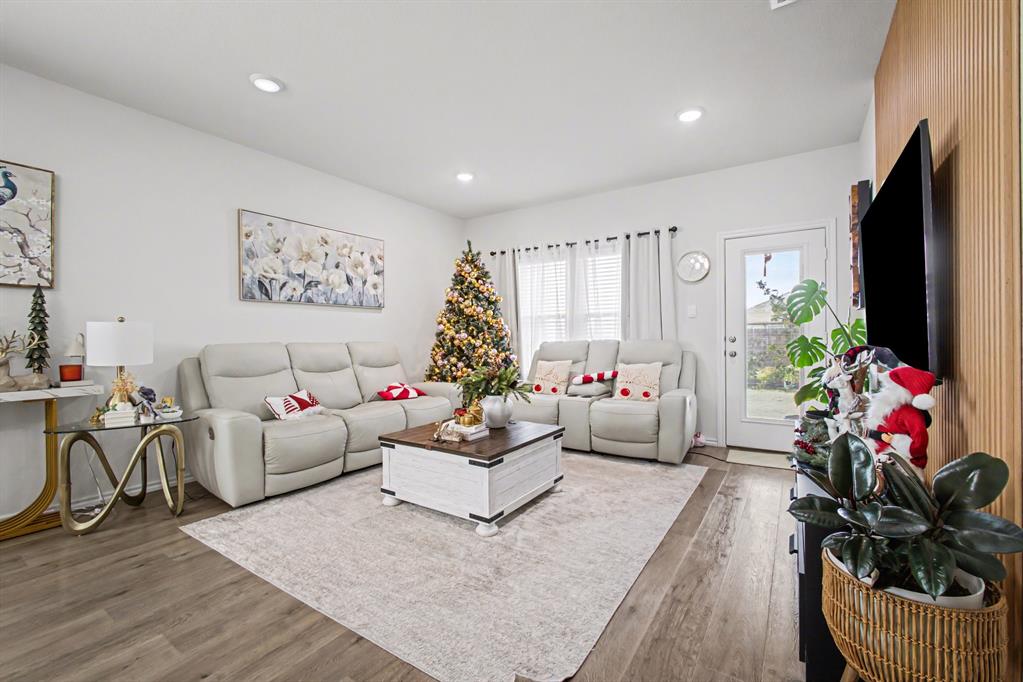 Travis Ranch Governors Lts # - Residential