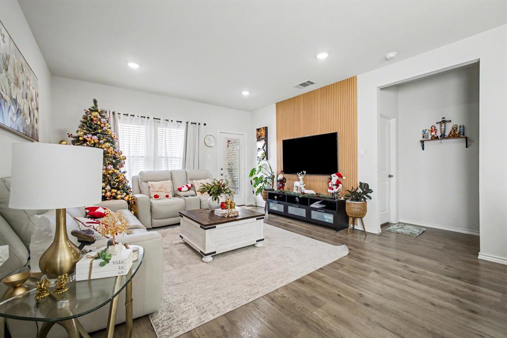 Travis Ranch Governors Lts # - Residential