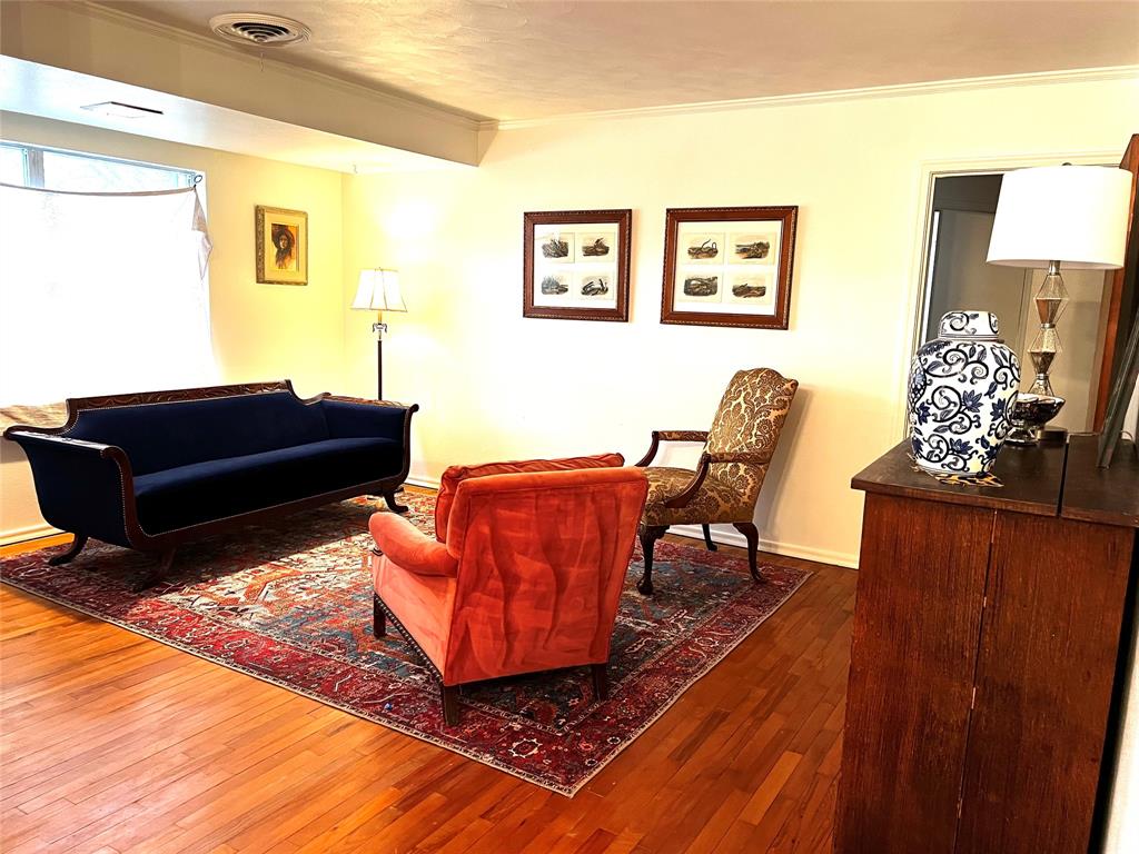 329 N Brighton Avenue