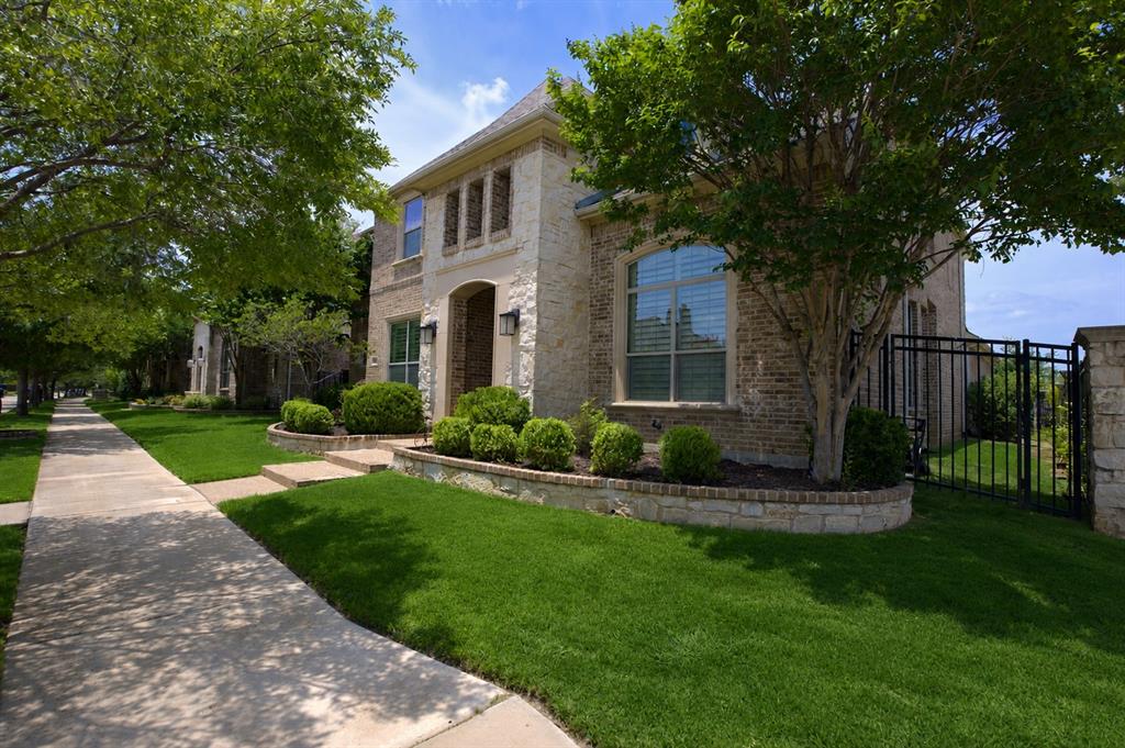 3801 Plum Vista Place