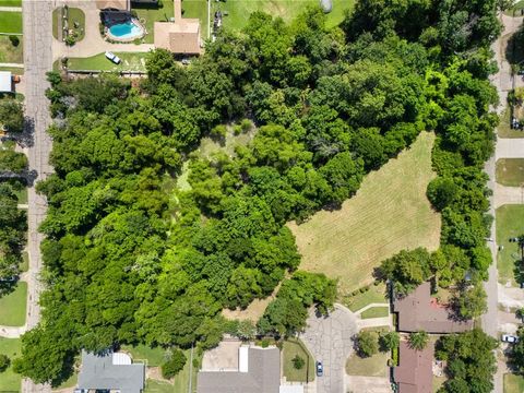 1 Ott Circle Cockrell Hill TX 75211