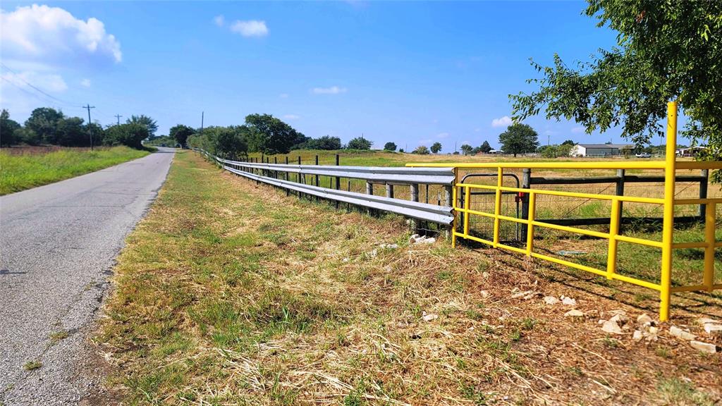 884 County Road 3555