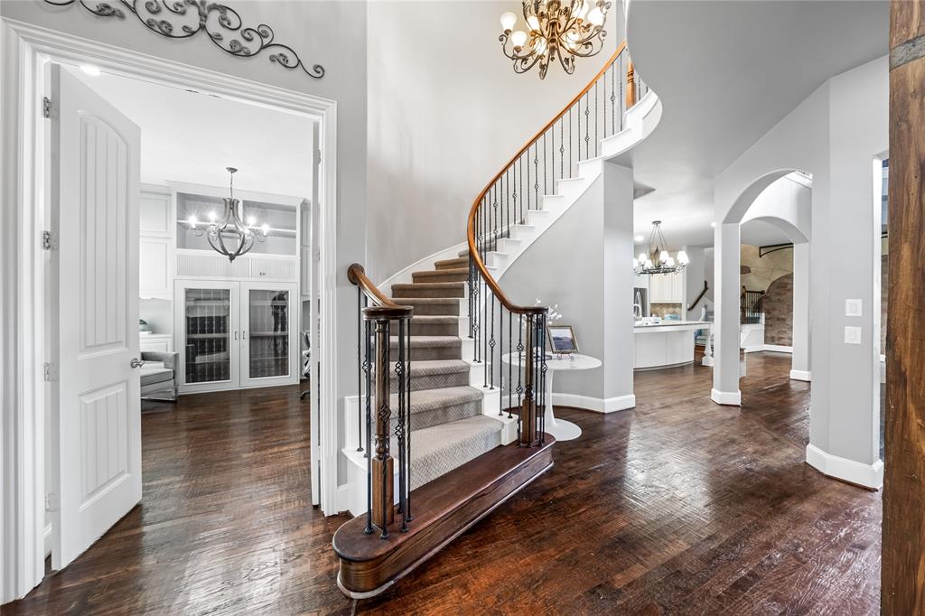 2662 Sharlis Drive