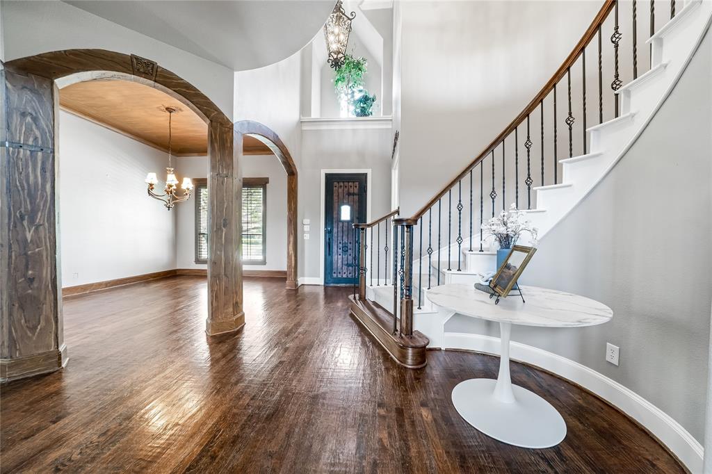 2662 Sharlis Drive