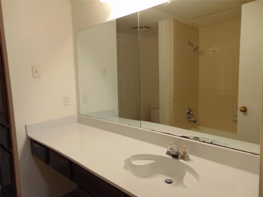 Wingate Condo - Residential