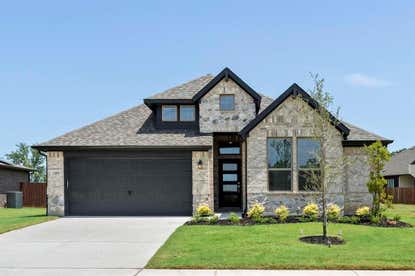 1404 Coventry Dr, Aubrey, TX