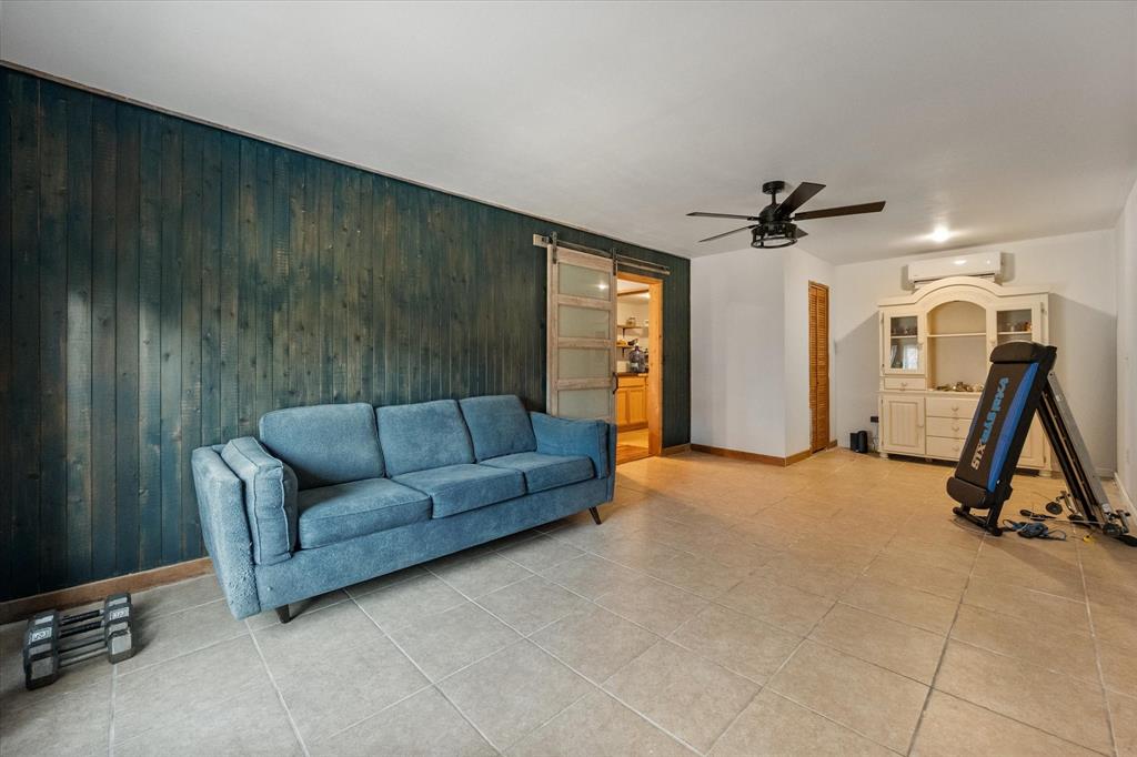 Western Hills Harbor - Residential