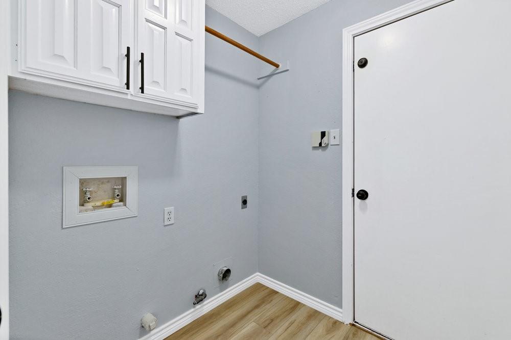 Murphy J R Add - Residential Lease