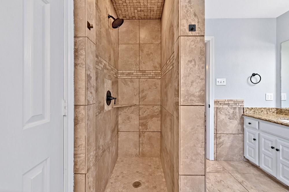 Murphy J R Add - Residential Lease