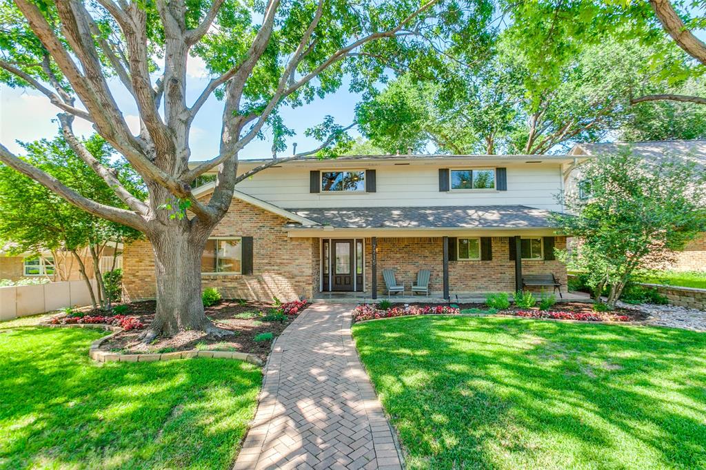 7715 La Cosa Drive