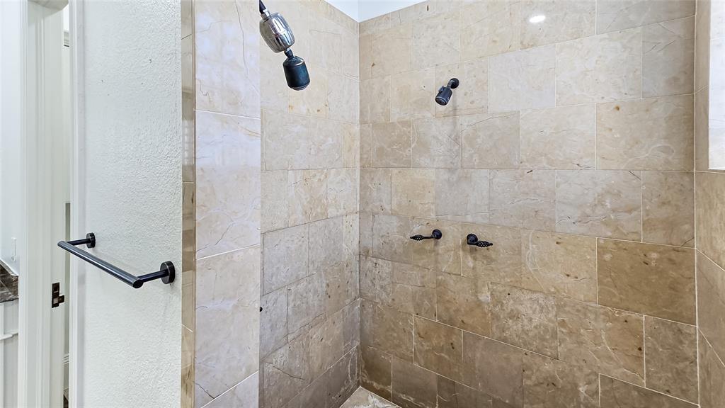 Sme-Ballas Oak Lawn 01 - Residential