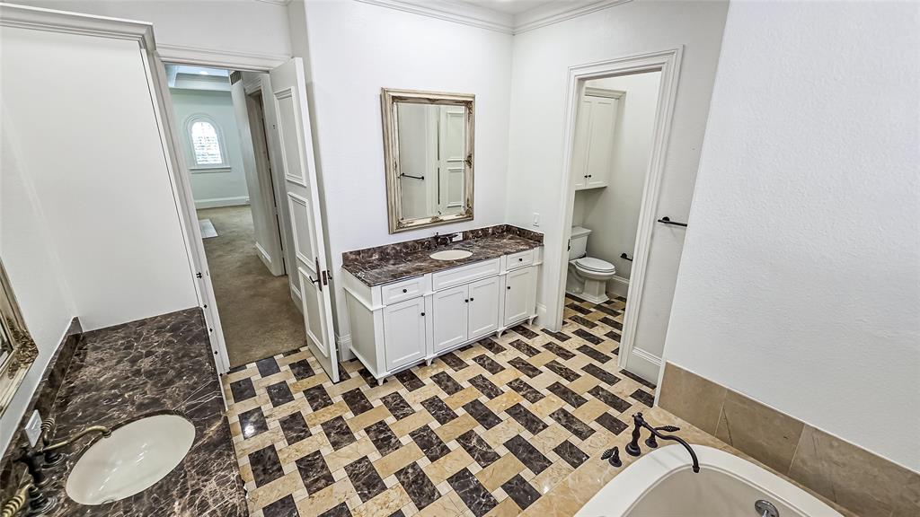 Sme-Ballas Oak Lawn 01 - Residential