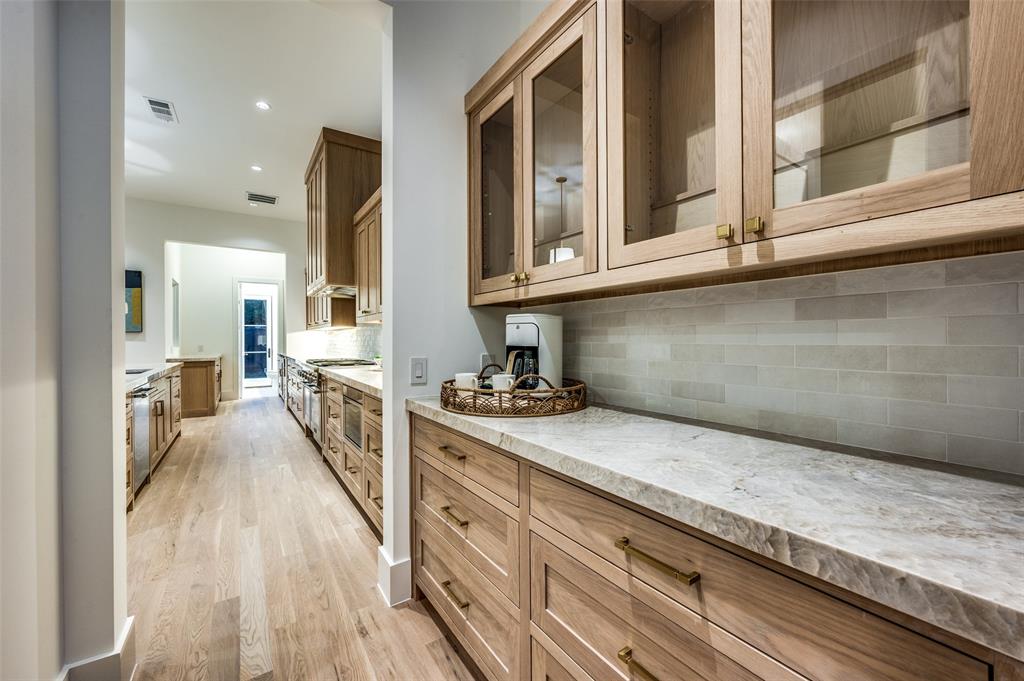 Cresthaven Place Add - Residential