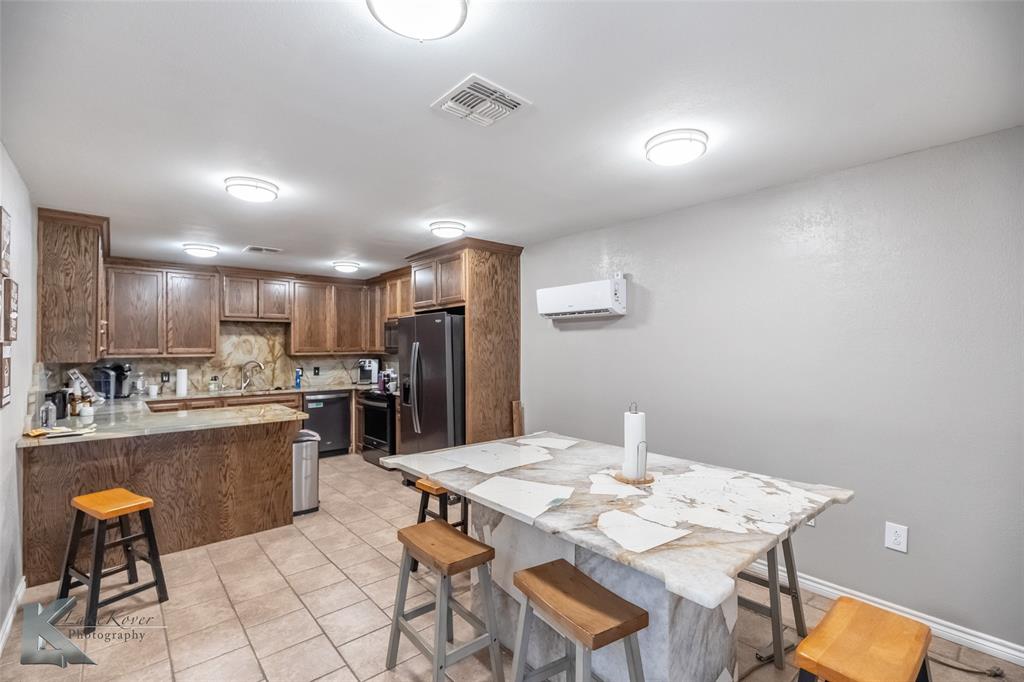 North Indust District - Commercial Sale