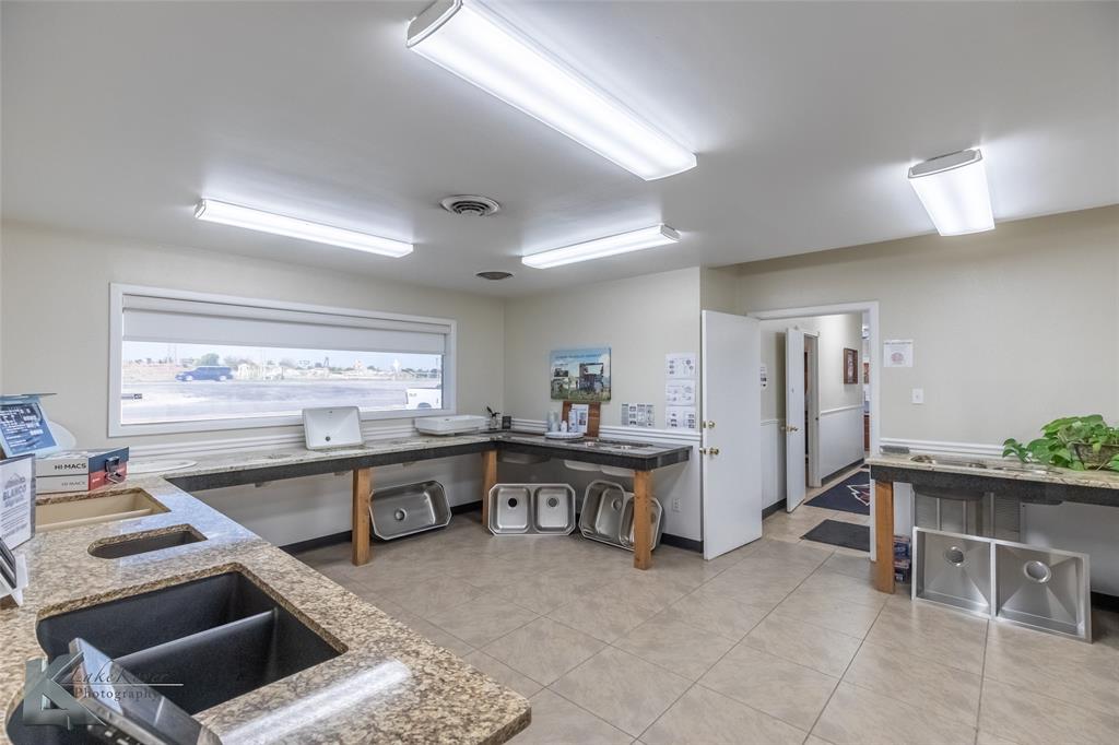 North Indust District - Commercial Sale