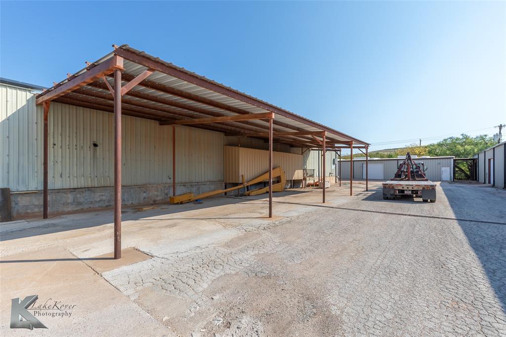 North Indust District - Commercial Sale