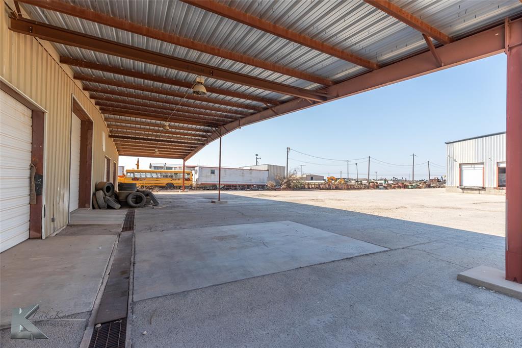 North Indust District - Commercial Sale