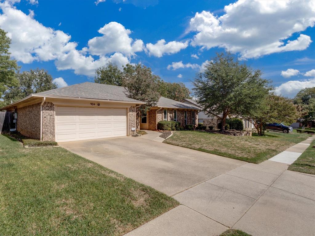 904 Forest Trail Court